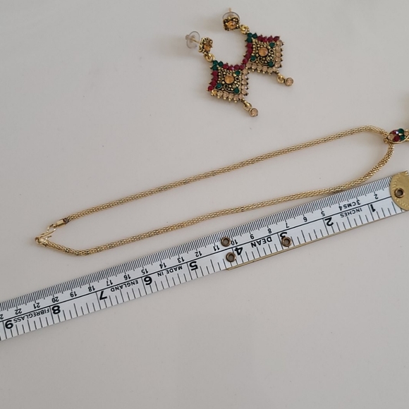 Necklace Set - Picture 5 of 10